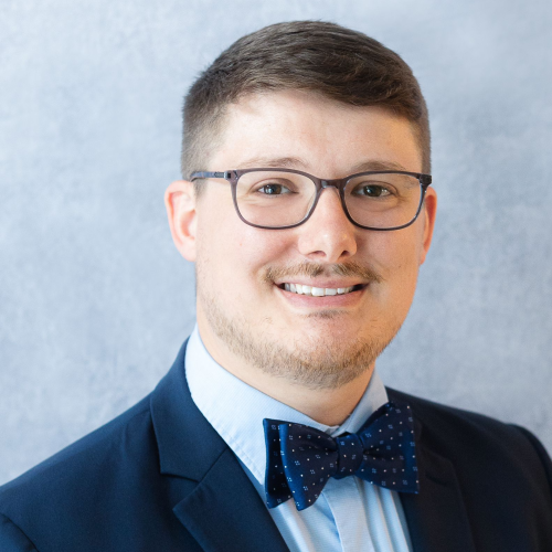 Dr. Clor headshot